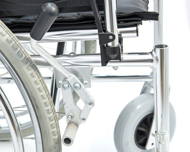 Коляска инвалидная FS 908 LJ -46